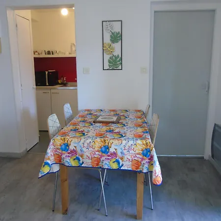 4 Personnes Proche Du 아파트 제라르메르